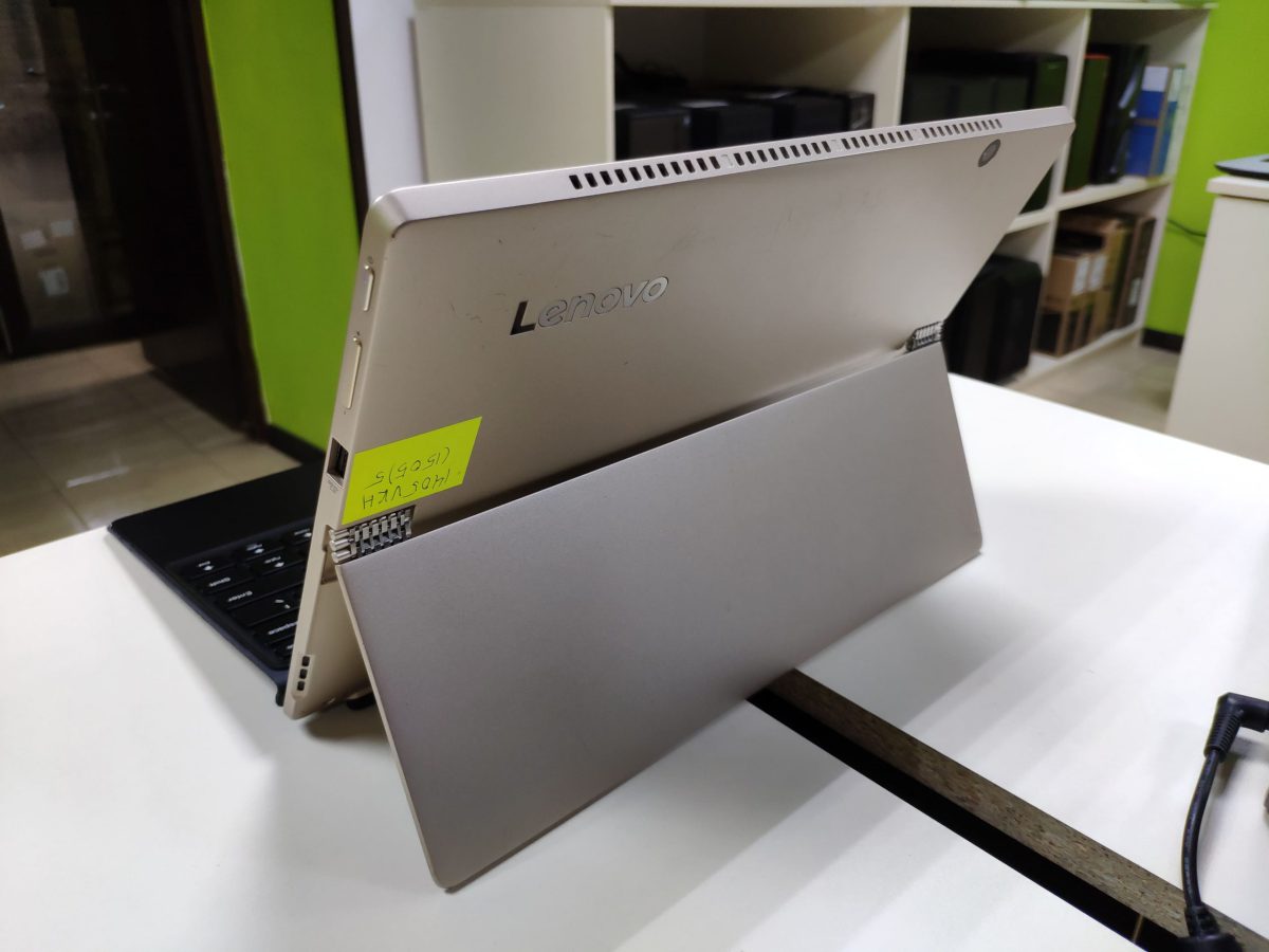 Lenovo IdeaPad Miix 720