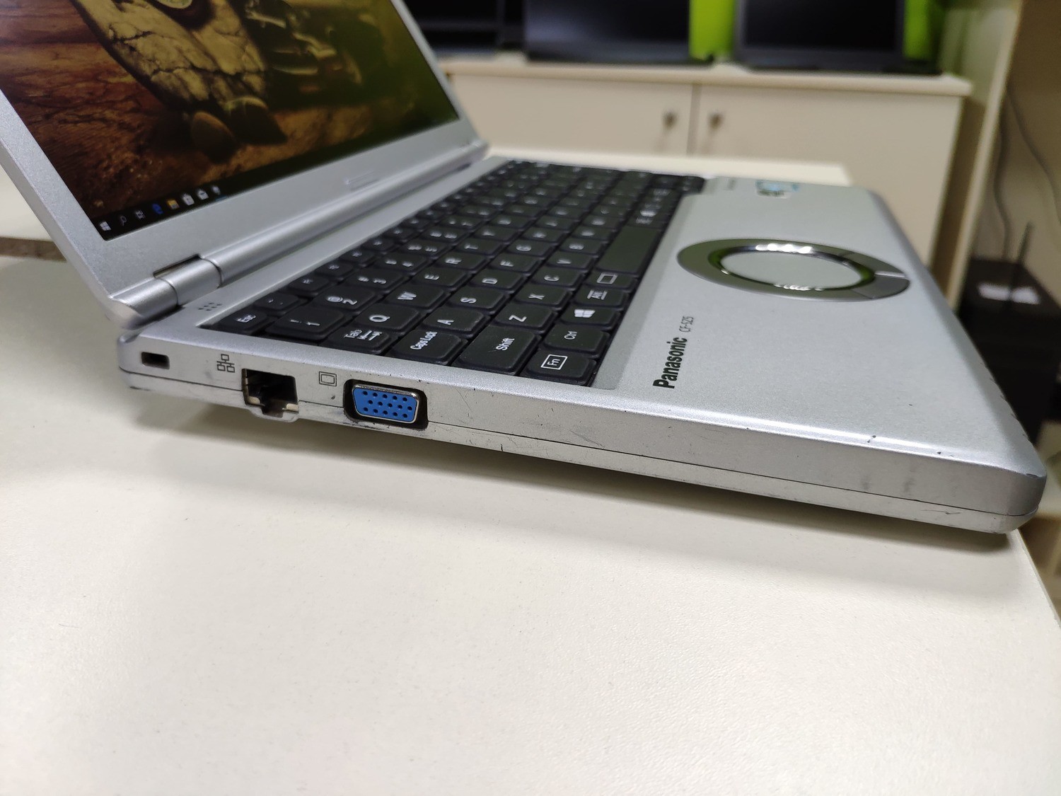 ᐉ Ноутбук Panasonic Let's note CF-SZ5 (i5-6300U | 8Gb | 256Gb SSD 