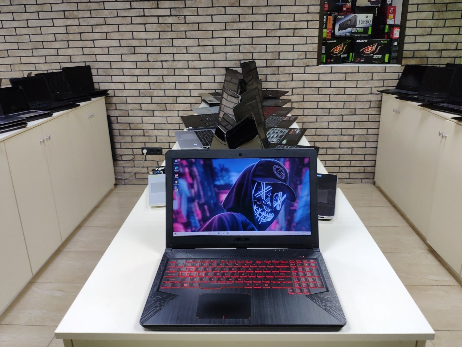 Ноутбук Asus TUF Gaming 504 (i7-8750H | 16Gb | 256Gb SSD | GeForce