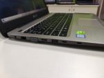 Asus R558U