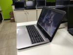 Asus R558U