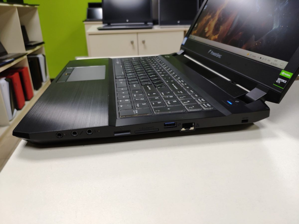ᐉ Ноутбук Powerspec 1510 (i7-7700HQ | 16Gb | 512Gb SSD | Nvidia