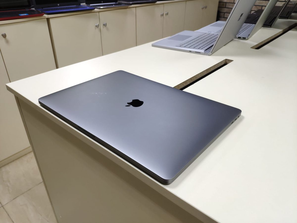 Apple MacBook Pro 15 2016
