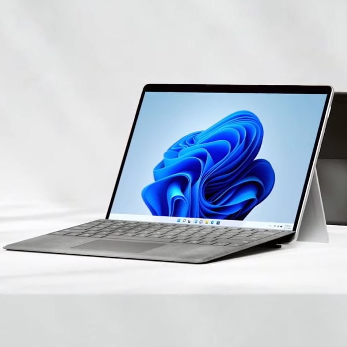 Surface Laptop Pro 8