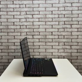 Lenovo Legion Pro 7 16IRX9H