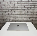 MacBook Pro 16