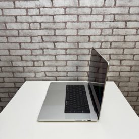 MacBook Pro 16