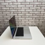 MacBook Pro 16