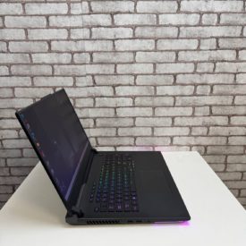 Asus ROG Strix G733PY