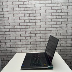Dell Alienware m16 R1