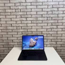 MacBook Air 13 A2681 2022