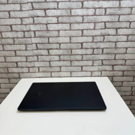 Asus ZenBook Pro 17 UM6702R