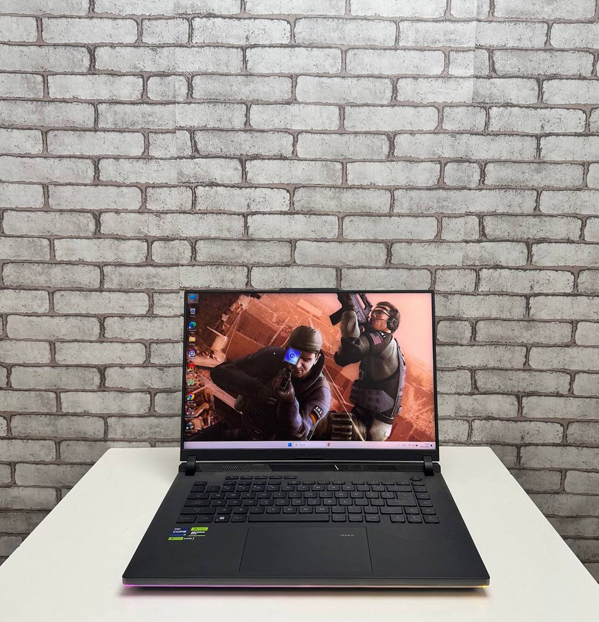Asus ROG Strix SCAR 16 G634JZR Asus ROG Strix SCAR 16 G634JZR