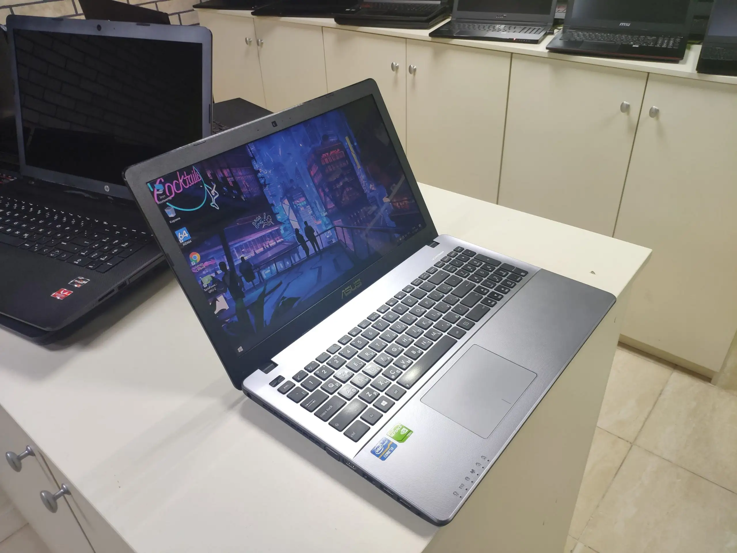 Asus x550c