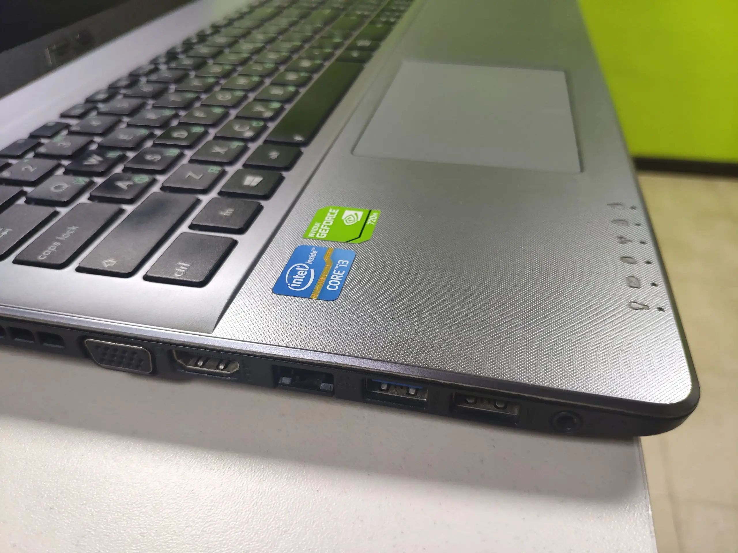 Asus x550c