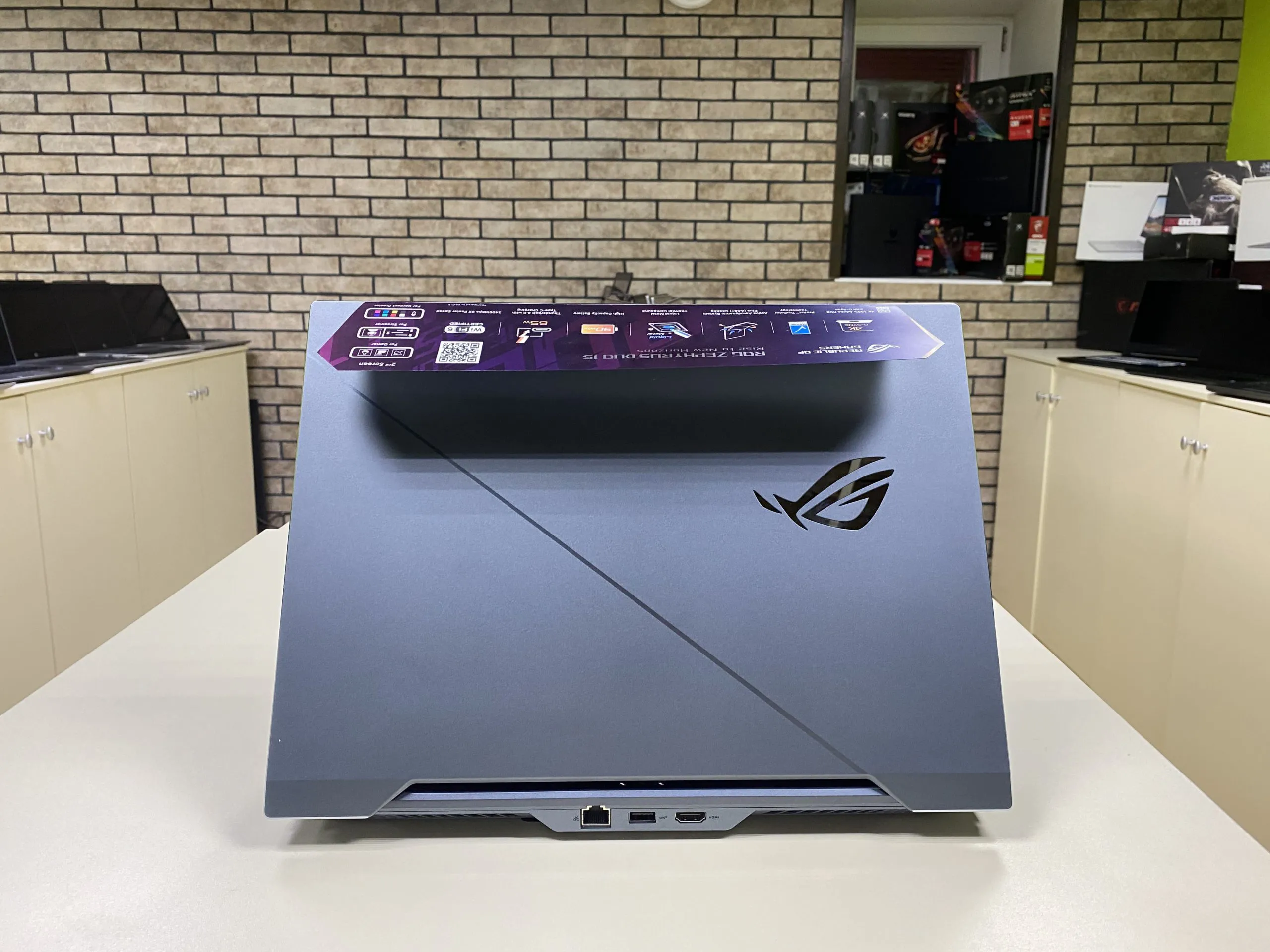 Asus Rog Zephyrus Duo 15 GX550