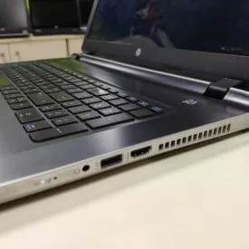 HP Pavilion 17