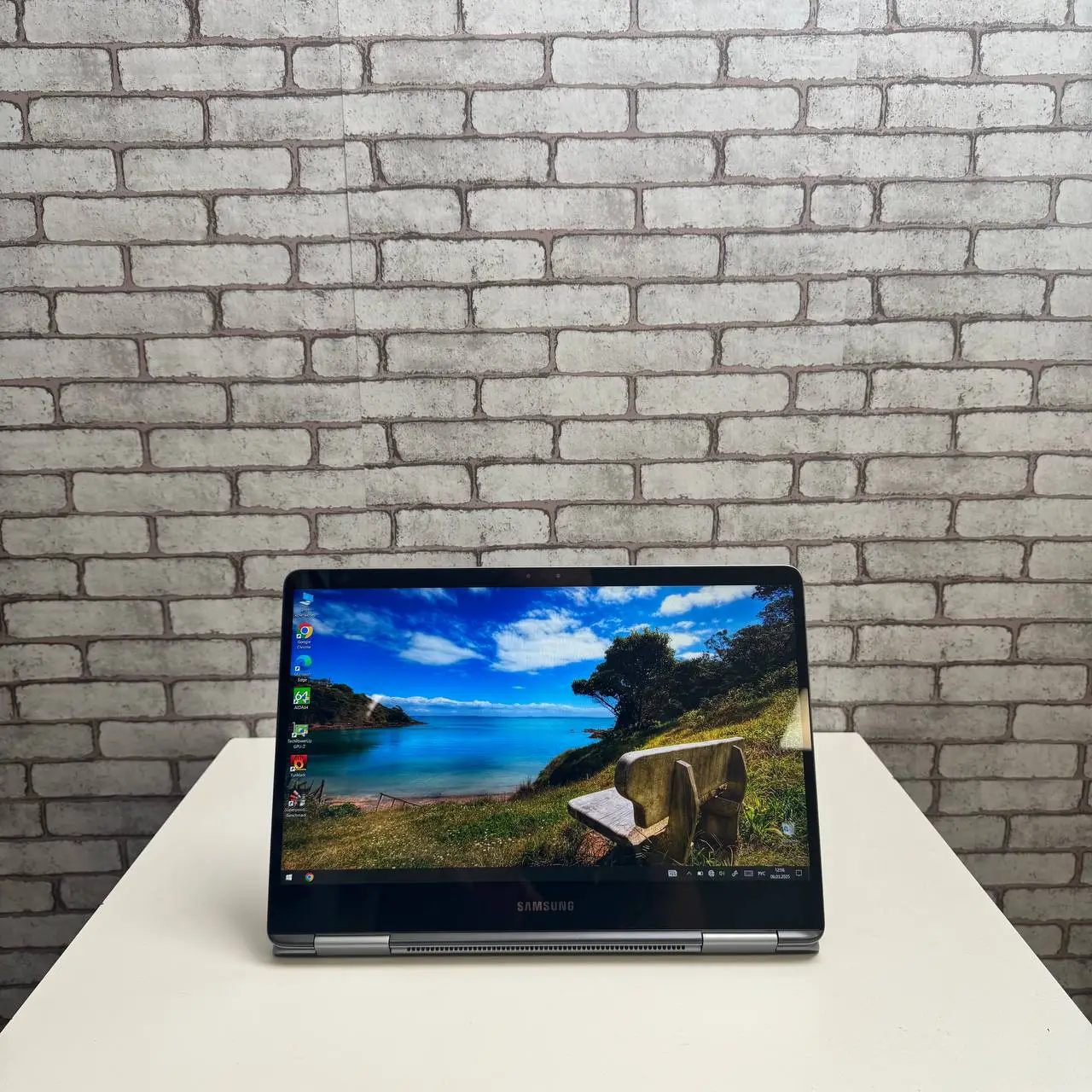 Samsung NP940X5N-X02US x360