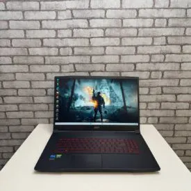 MSI Katana GF76 12UE MSI Katana GF76 12UE