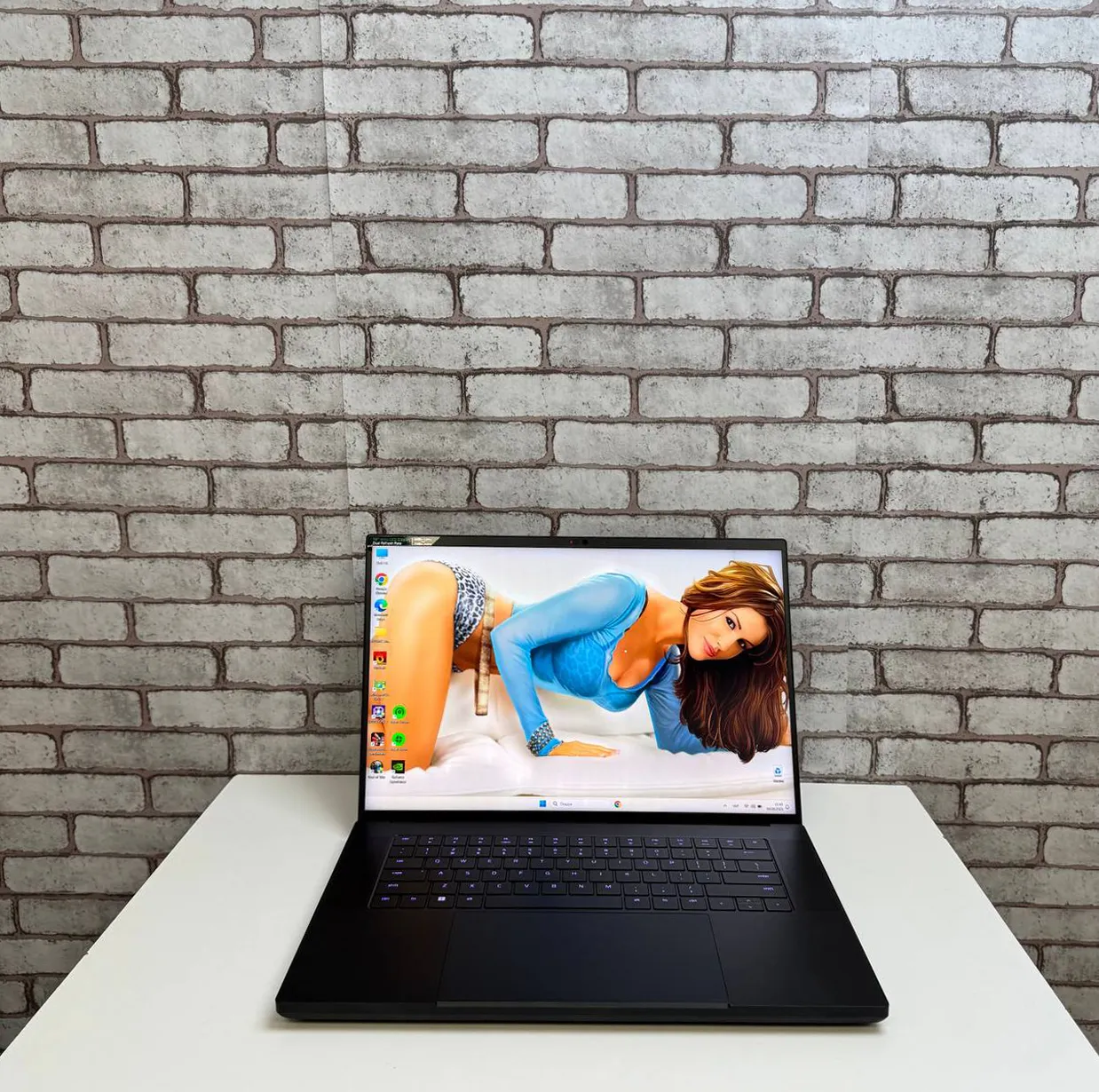 Razer Blade 16 RZ09-0483 Razer Blade 16 RZ09-0483